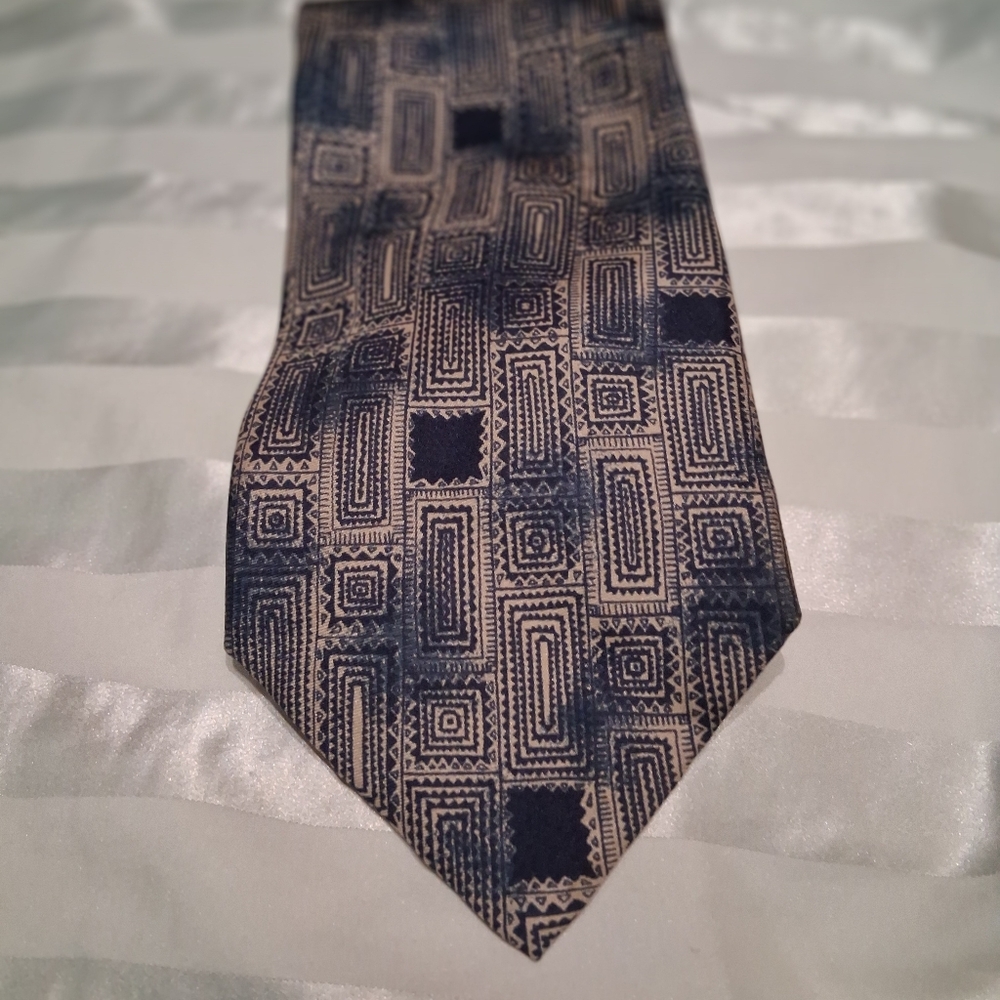 😎Very Handsome Pierre Balmain Couture Silk Tie😎
